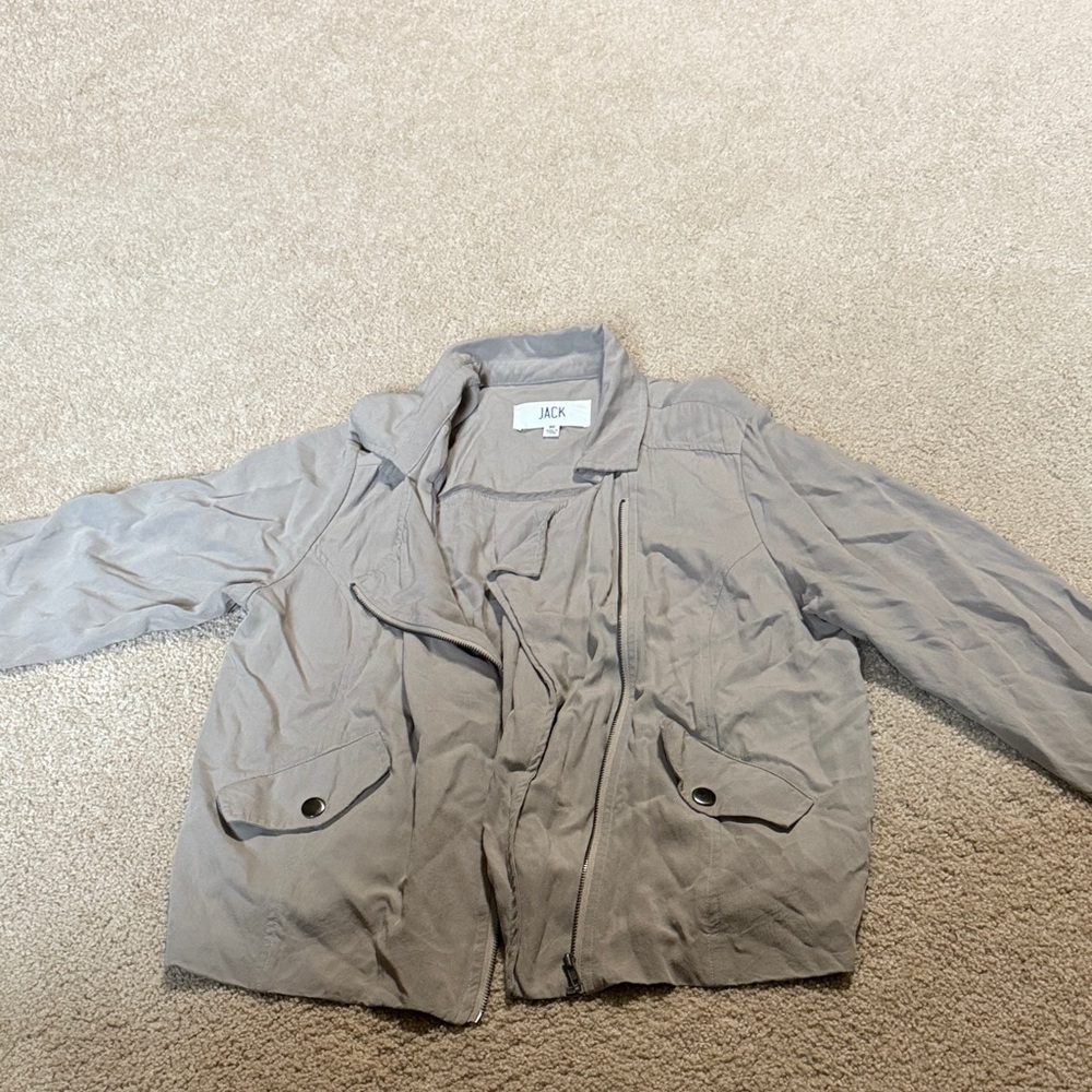 Jack Grey Jacket/top with Pockets